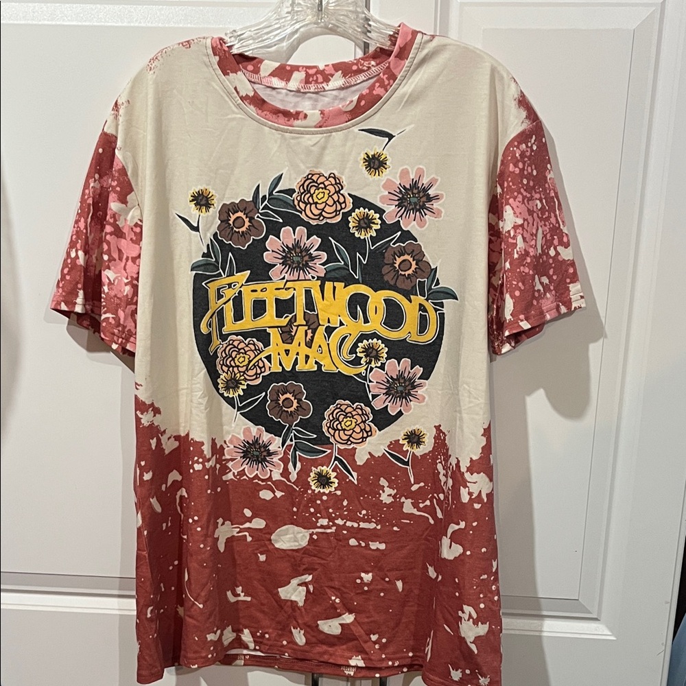 Graphic FLEETWOOD MAC Women's Top - Red and Cream